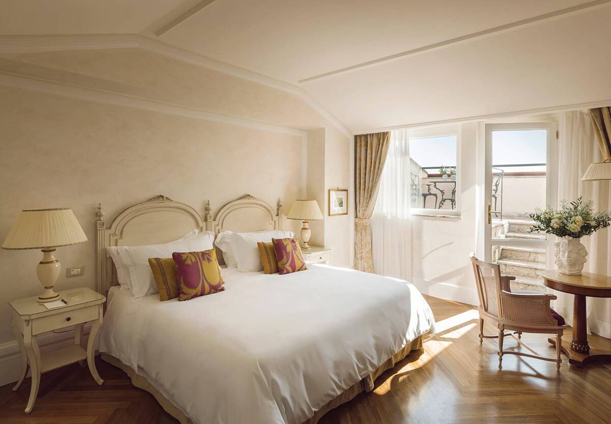 Villa Superior Sea View Room