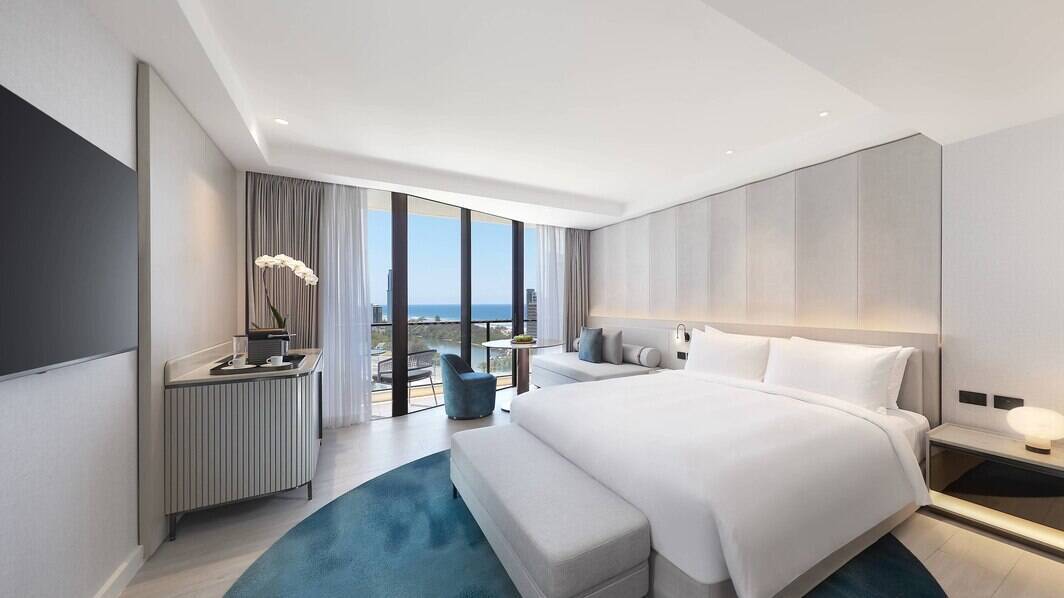 Guest Room Ocean View - King Bed
