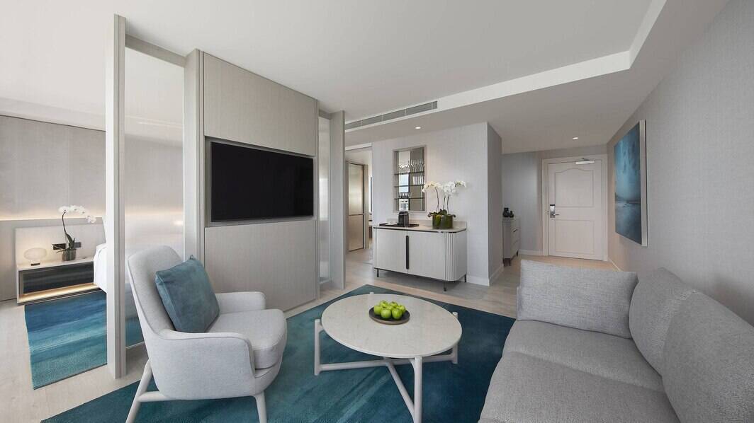 Junior Suite - Corner Room