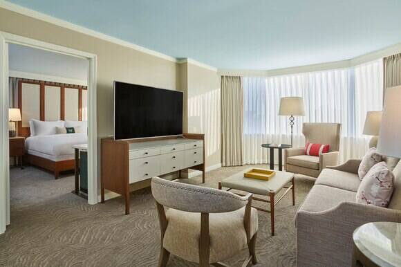 Club Level Executive Suite King Bed