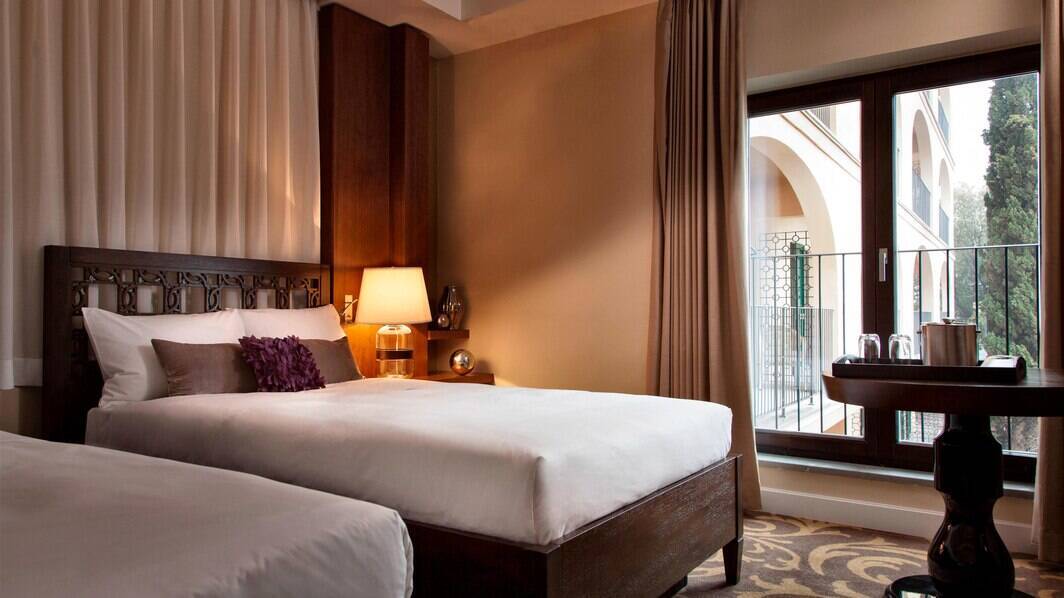 Executive Room Two Twins