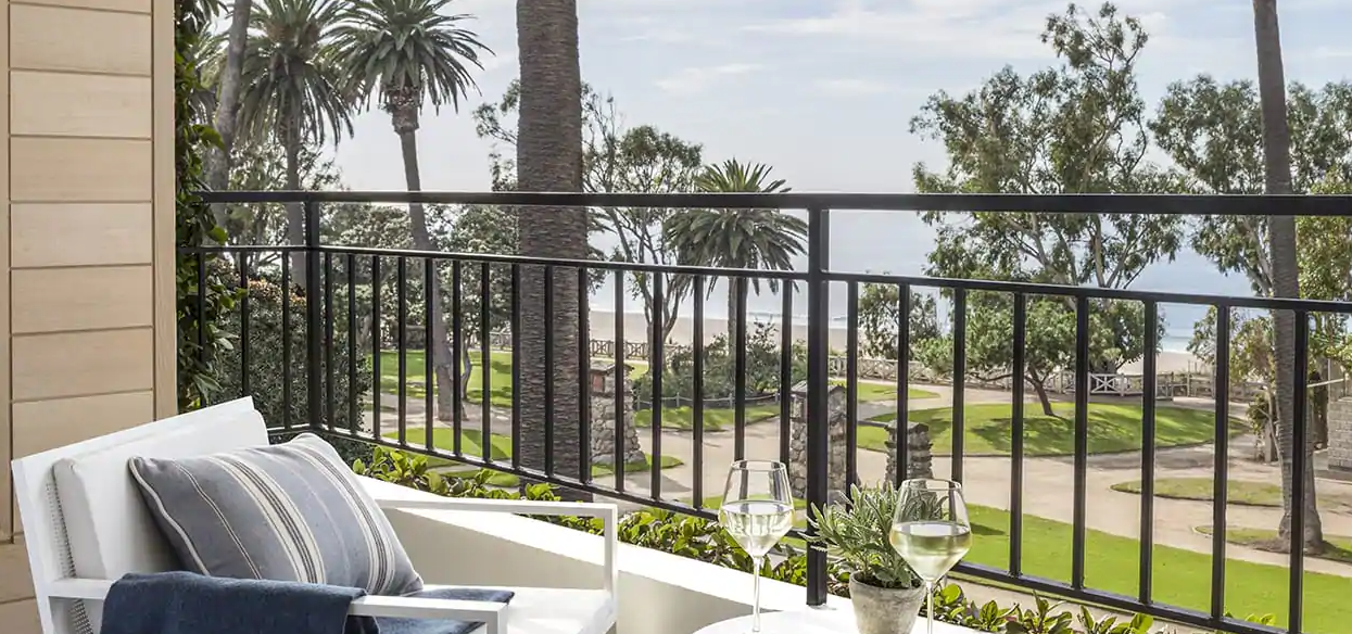 Penthouse Signature One Bedroom Oceanfront Suite