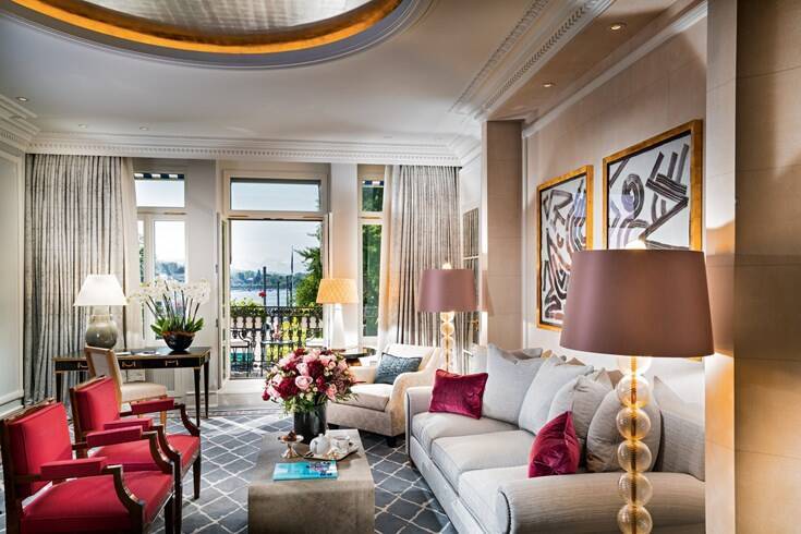 Lakeside Junior Suite