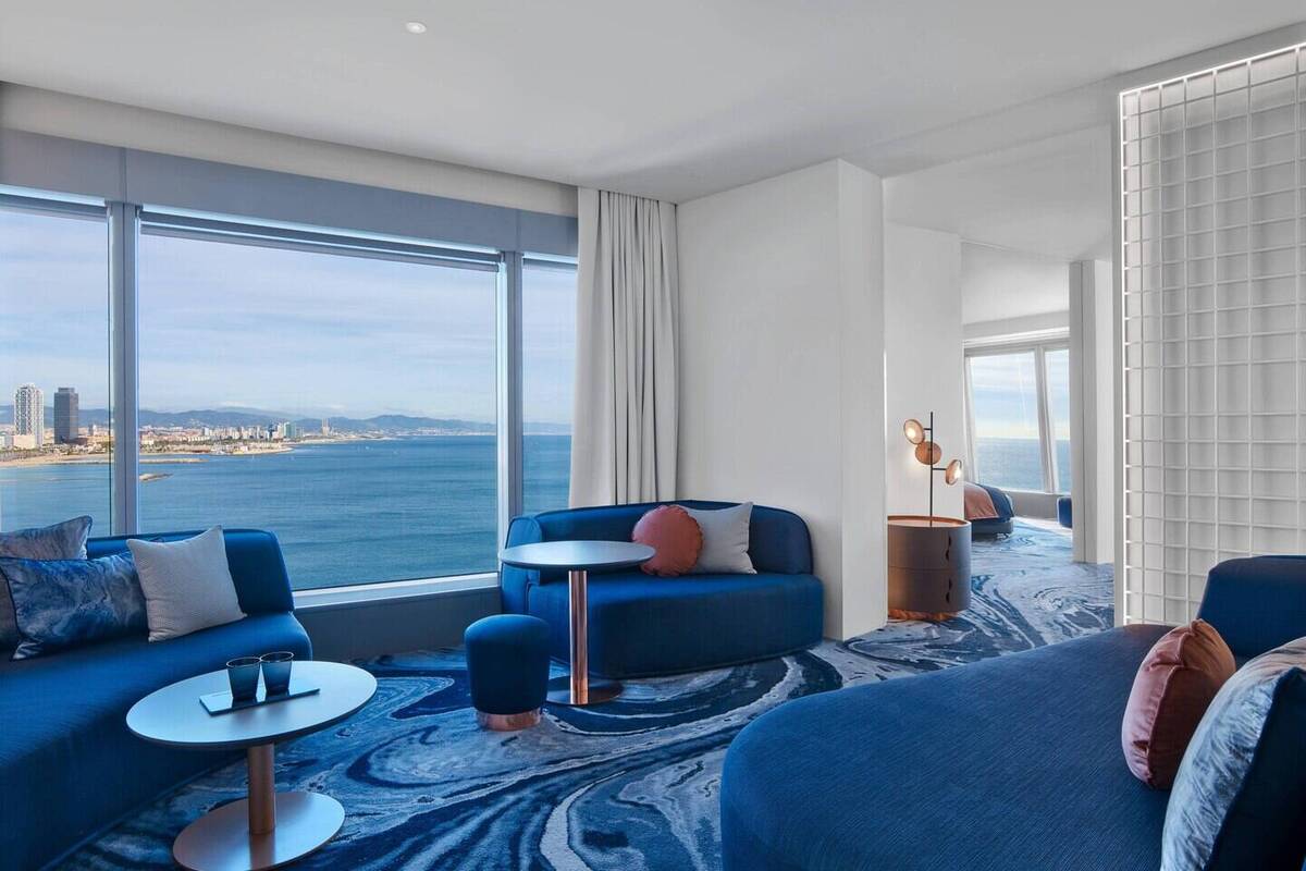 Corner Bedroom Suite King Seafront