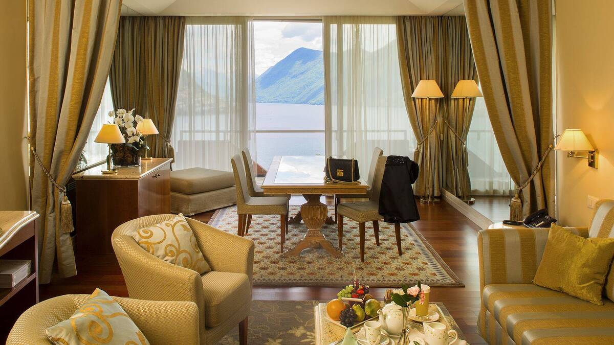 Signature Lake Suite