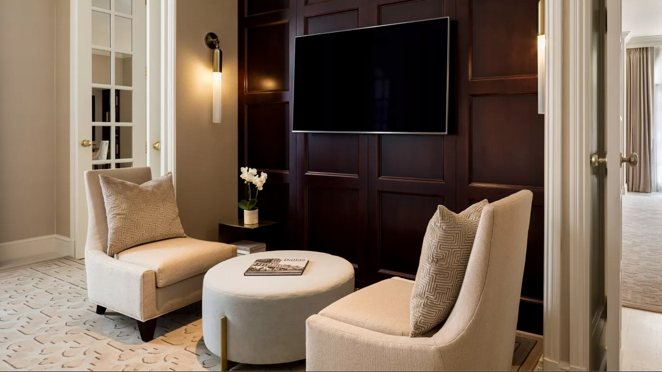 Penthouse King Suite