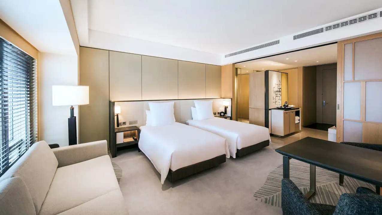 Twin Citic Tower View Room