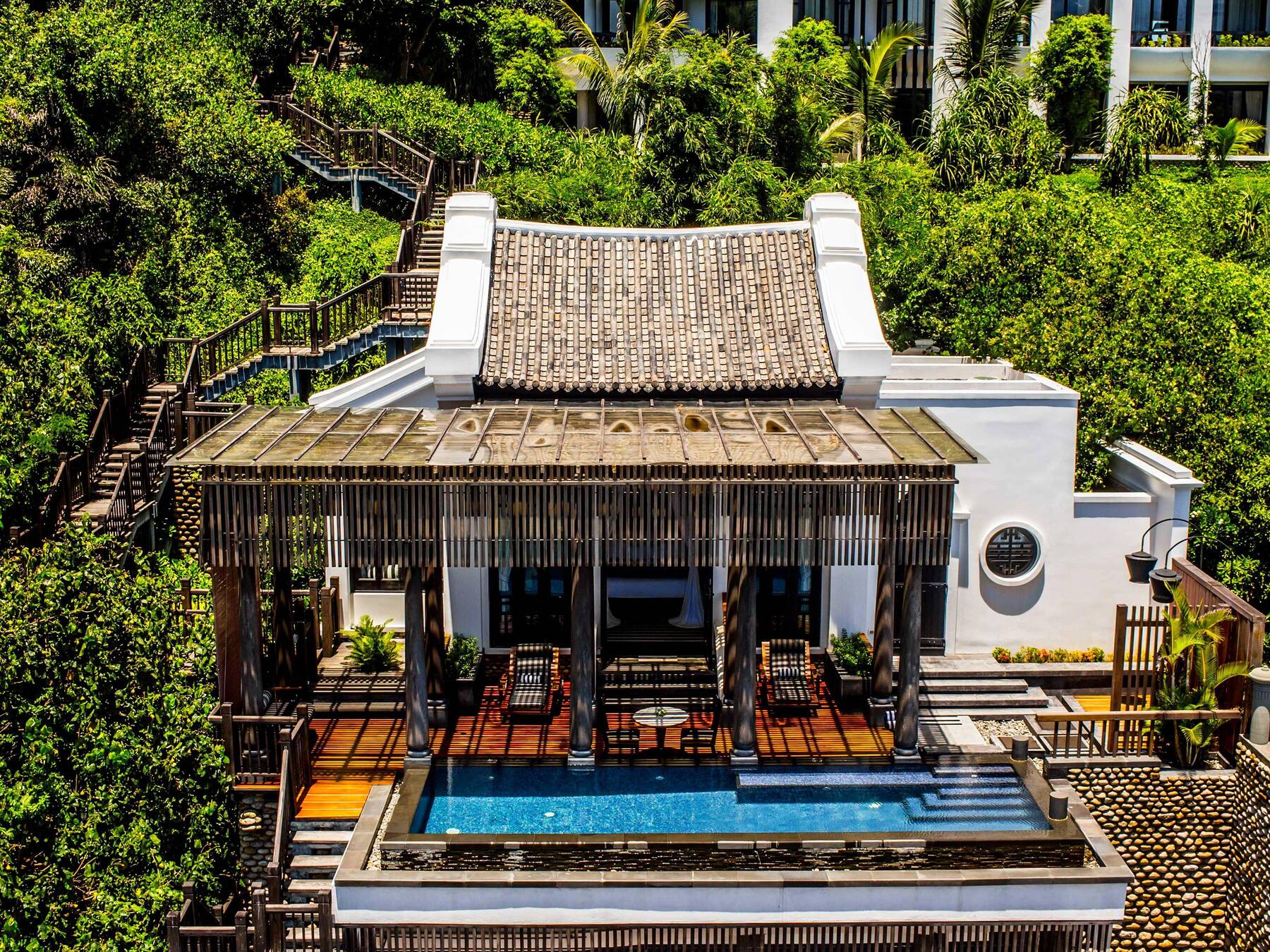 One Bedroom Seaside Villa By The Beach