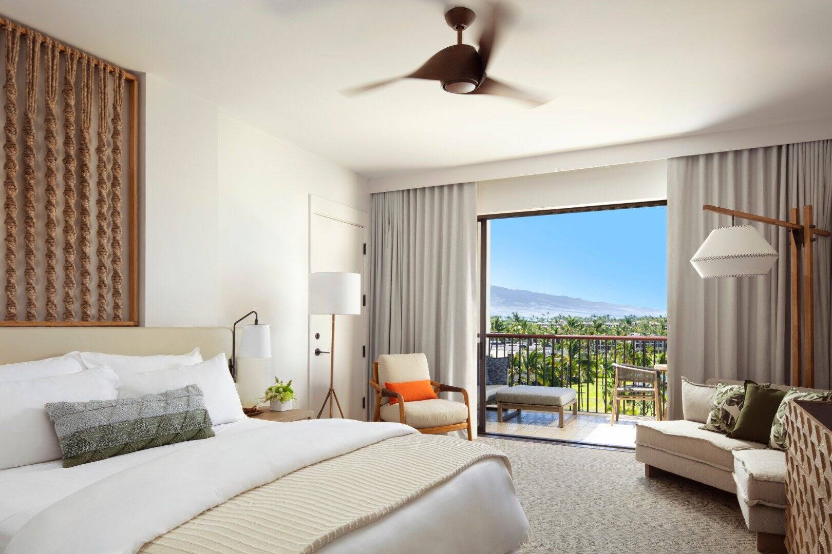 Ocean View Deluxe King Room ADA Hearing Accessible