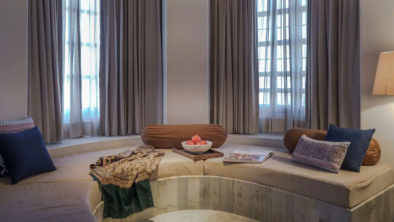 Royal King Suite