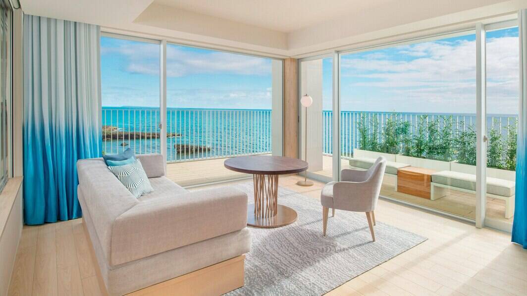 Oceanfront Corner Junior Suite