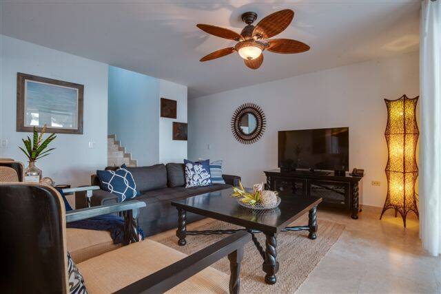 One Bedroom Oceanfront Sea House