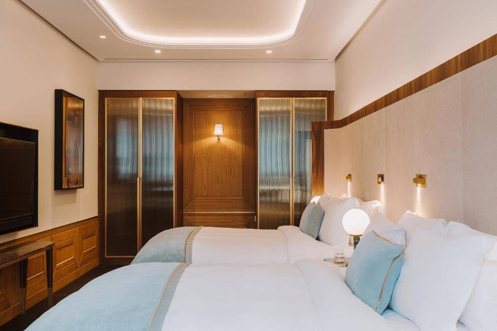 Executive Suite Twin