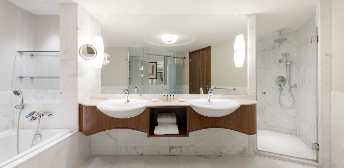 Horizon Premier King Room