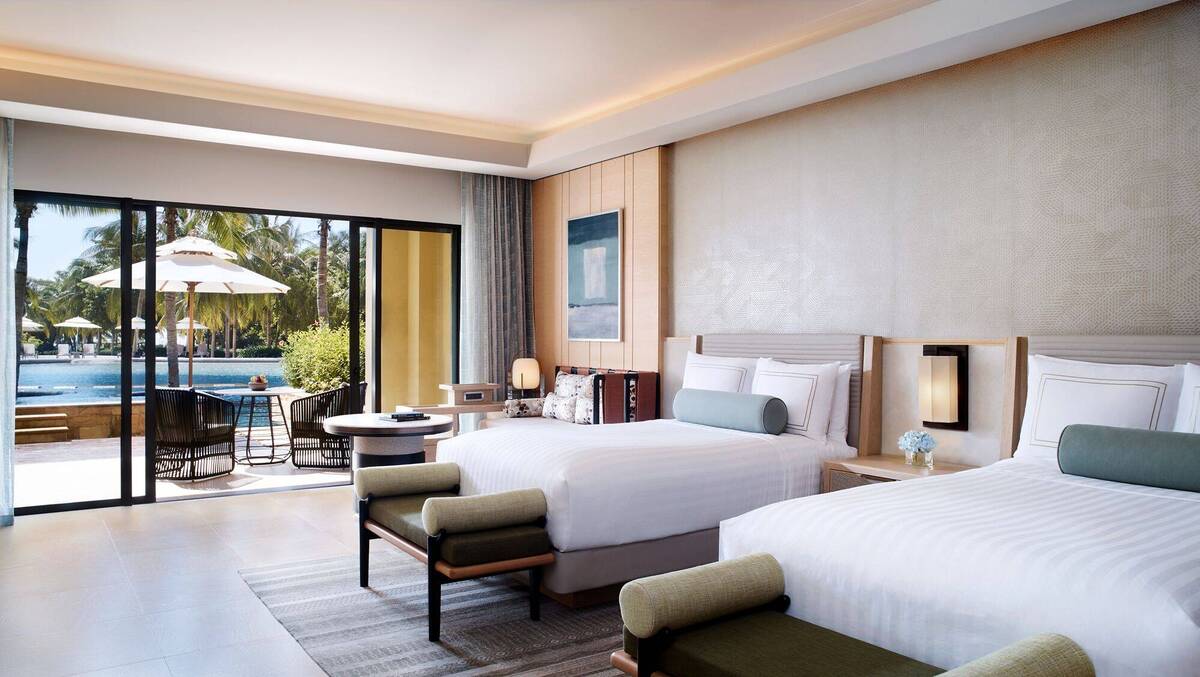 Lagoon King Room