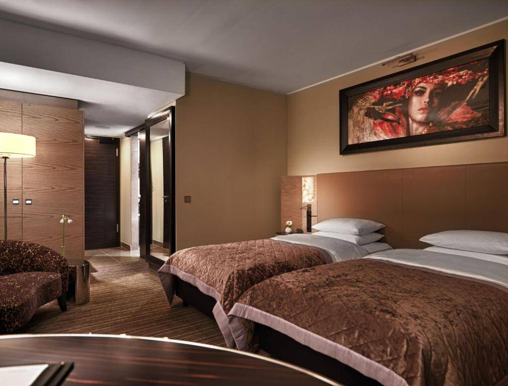 Twin Bed