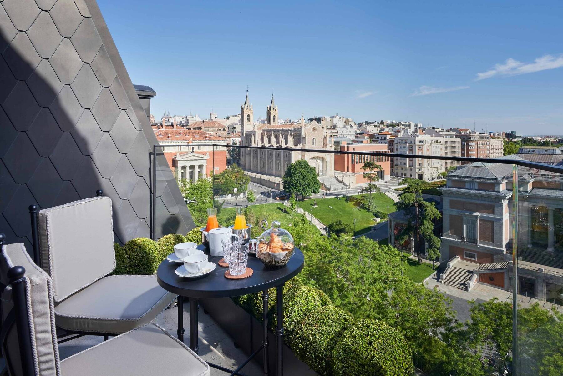 Ritz Suite