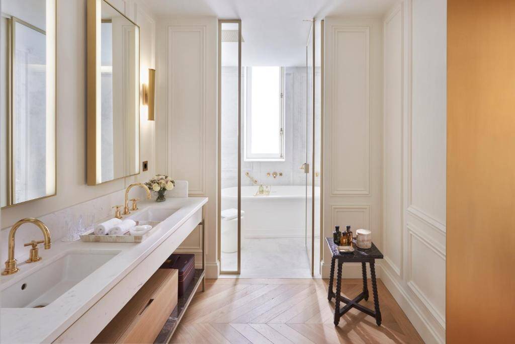 Premier Junior Suite