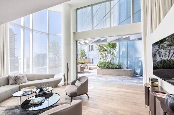 Parq Villa One Bedroom Bi-level Loft King Water View