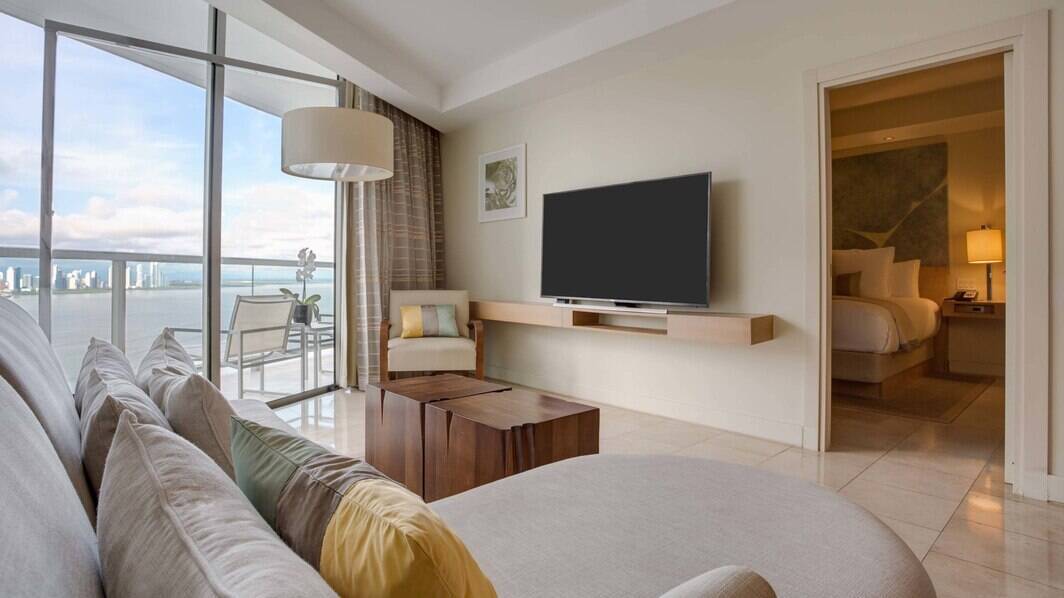 Grand King Suite