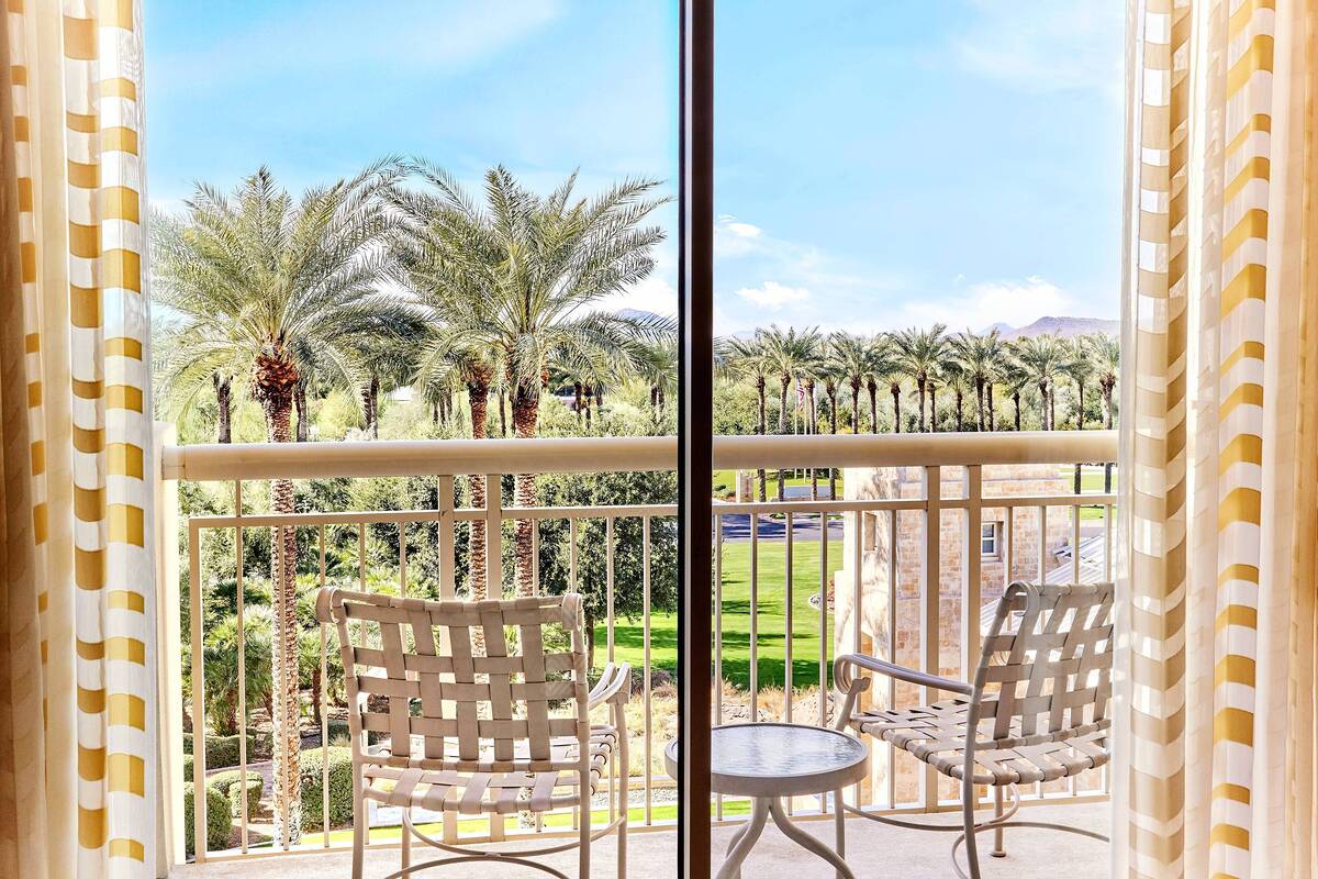 Guest Room, 1 King, Resort View