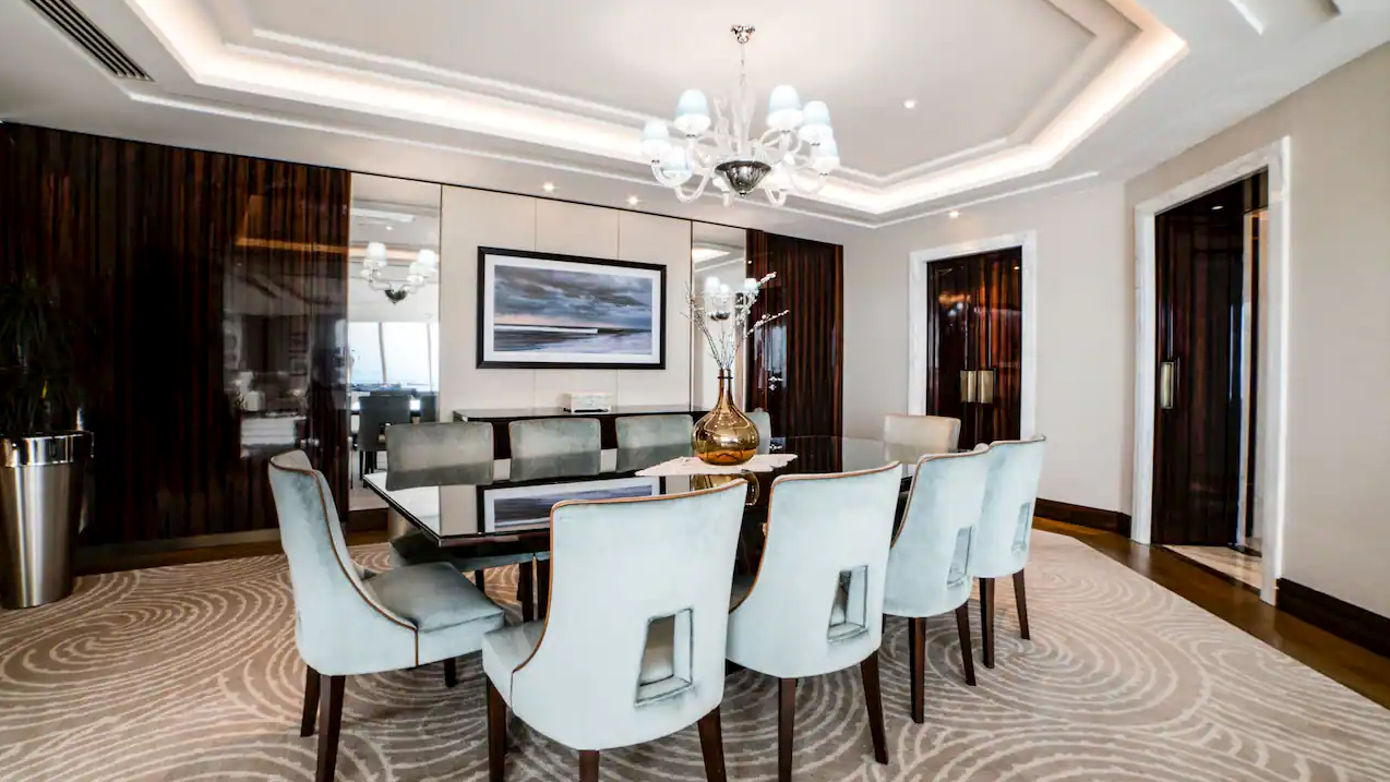 Diplomat Suite