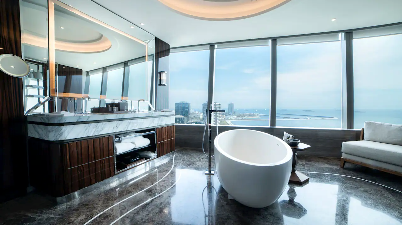 Diplomat Suite