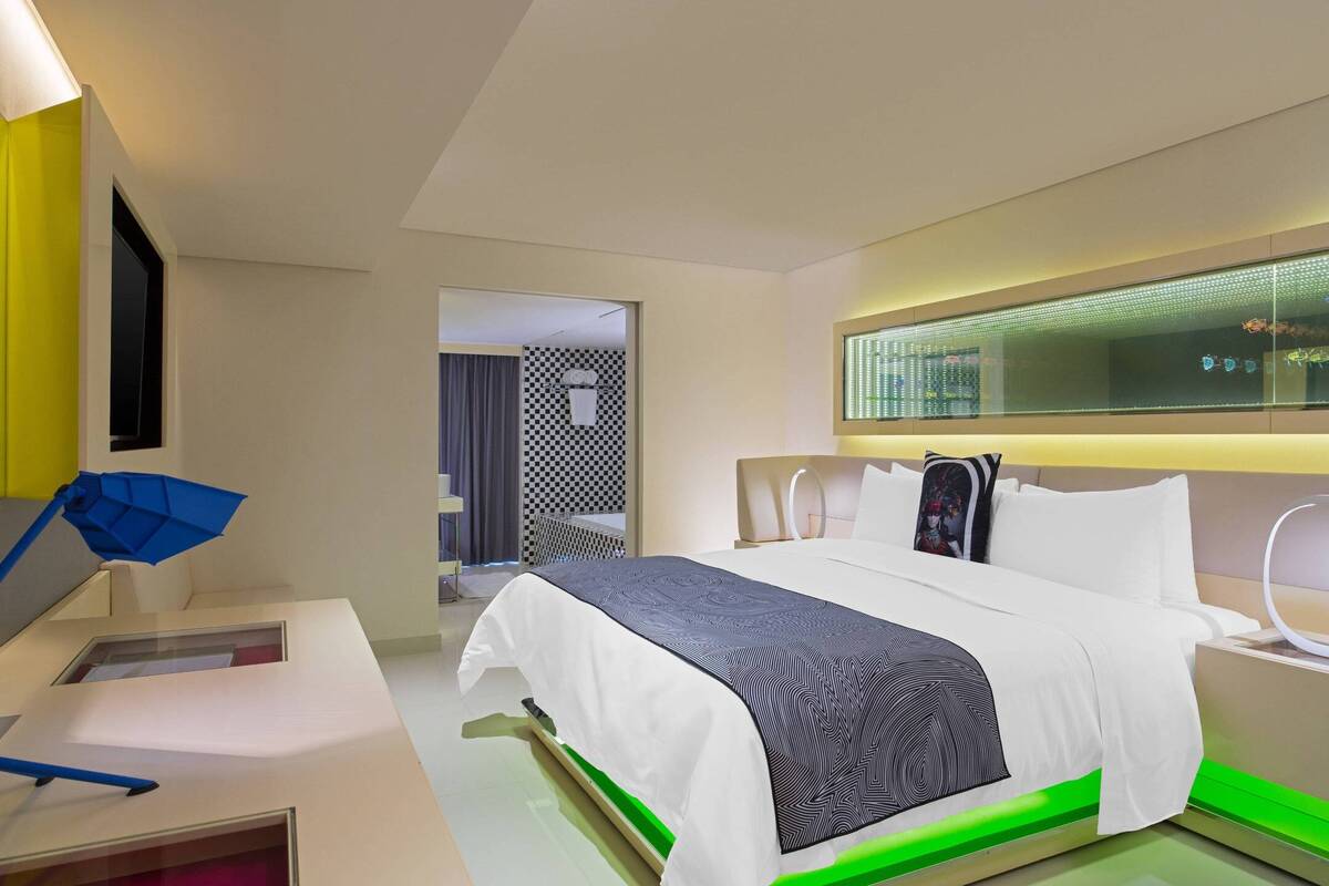 Premier One Bedrrom Suite Corner 