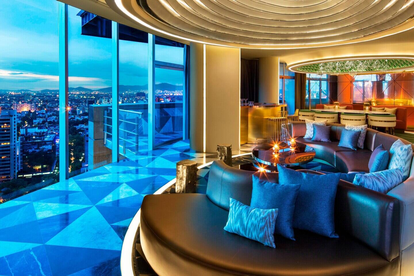 Extreme WOW Penthouse