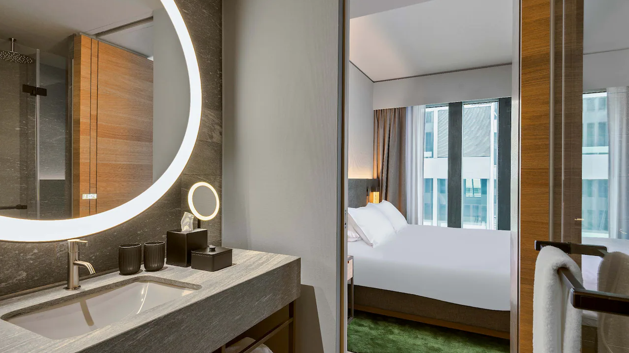 King High Floor Room