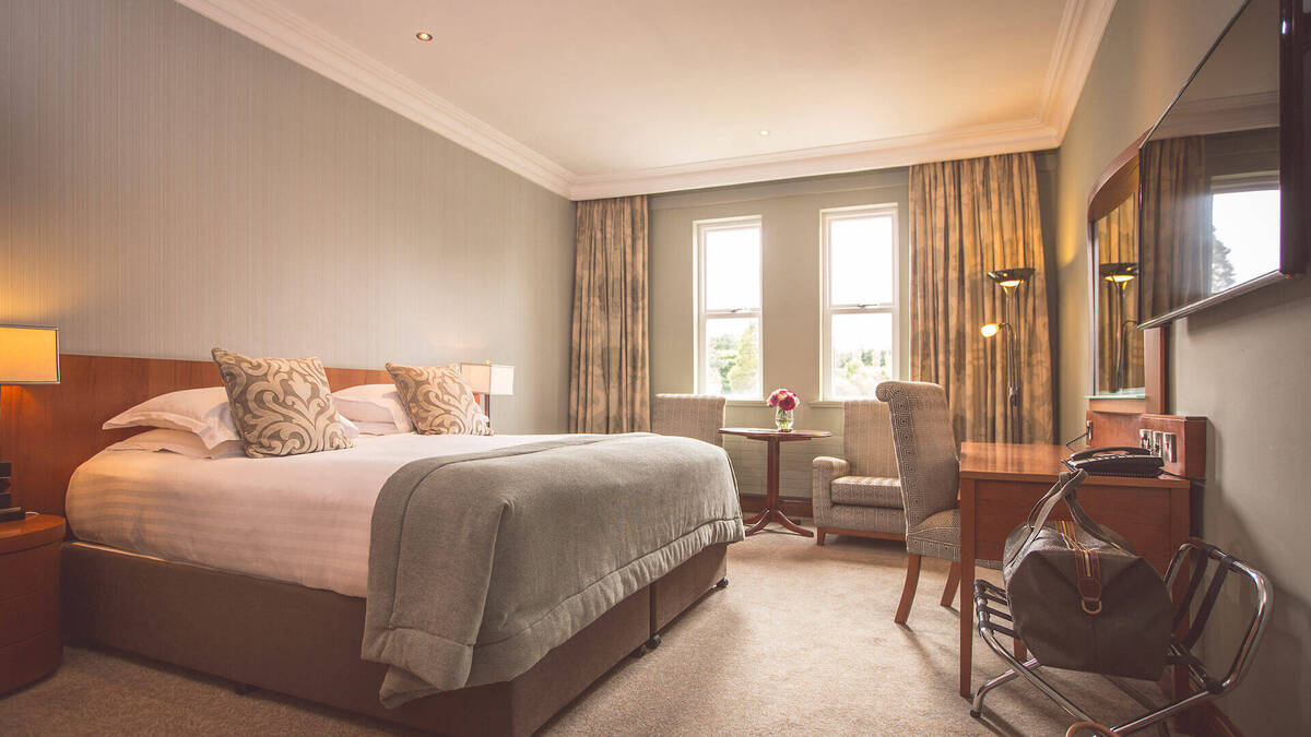 Deluxe King Room