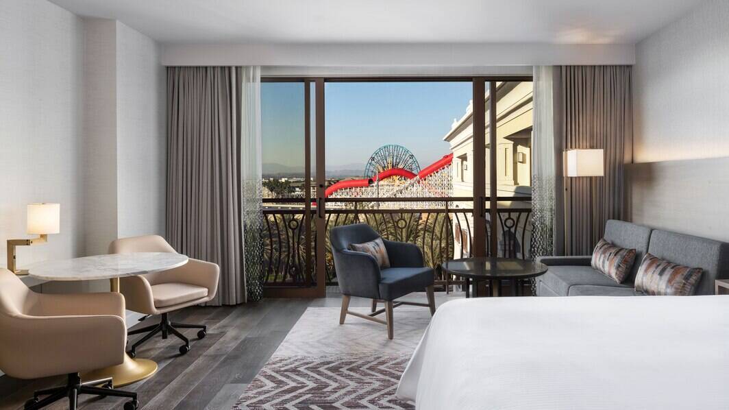 Theme Park View Studio 