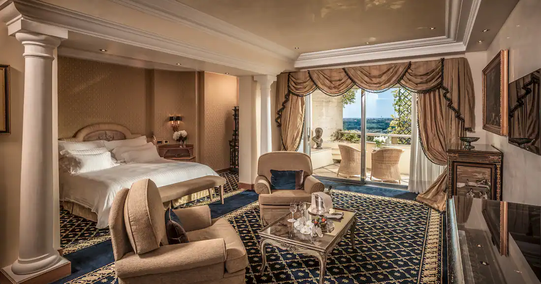 Alcove Suite