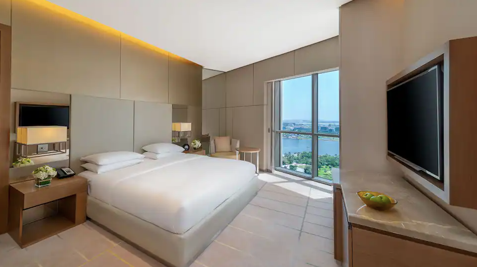 One King Creek View Room