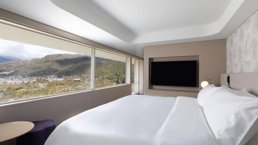Club Lounge Access Junior King Suite - Heian-Kyo View