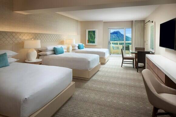 Large Luxury Three Double Room