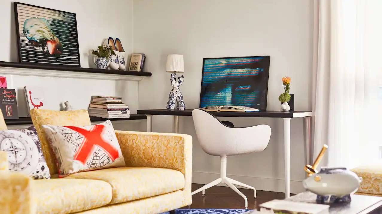 Andaz Large Suite
