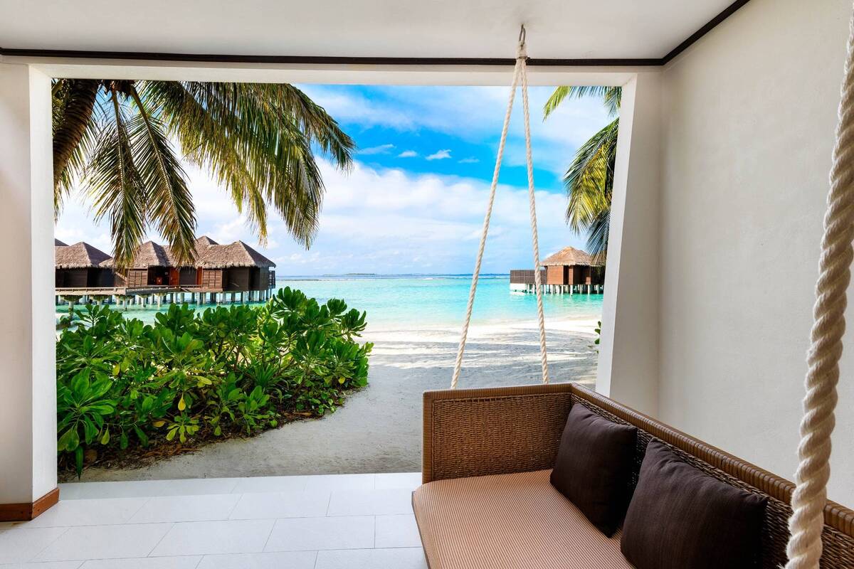 Deluxe King Guest Room - Beach View