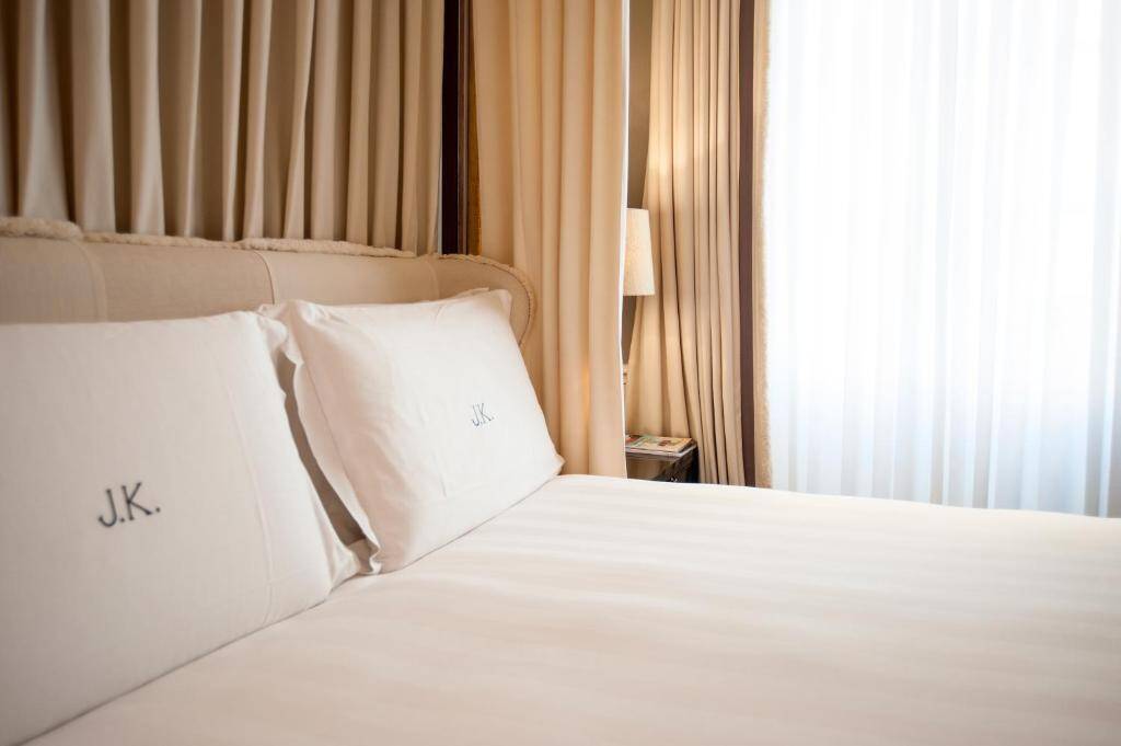 JK Deluxe Balcony Room