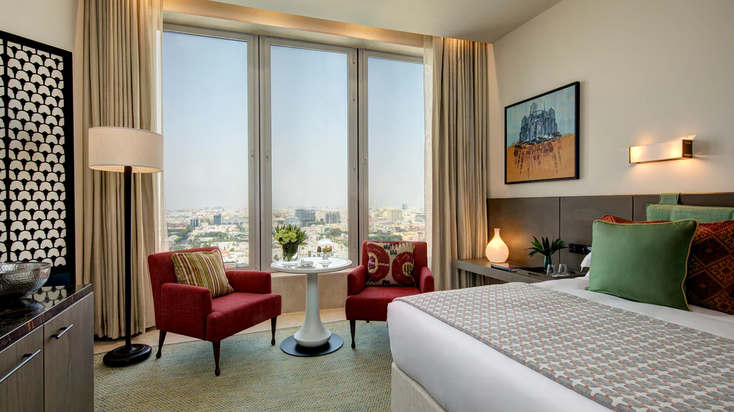 Deluxe King High Floor Room