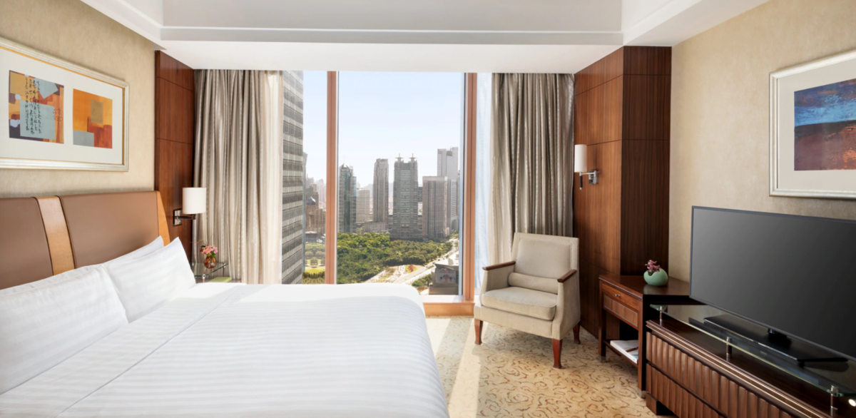 Grand Tower Skyline King Room
