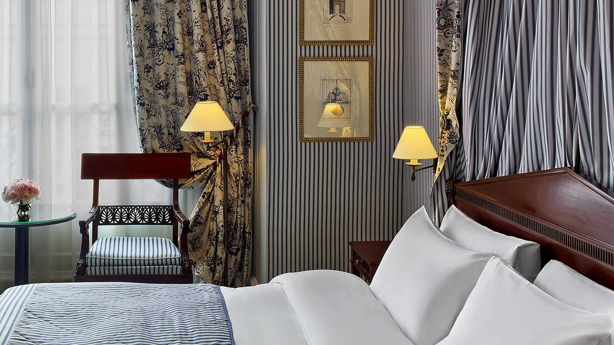 Deluxe Guest Room Queen