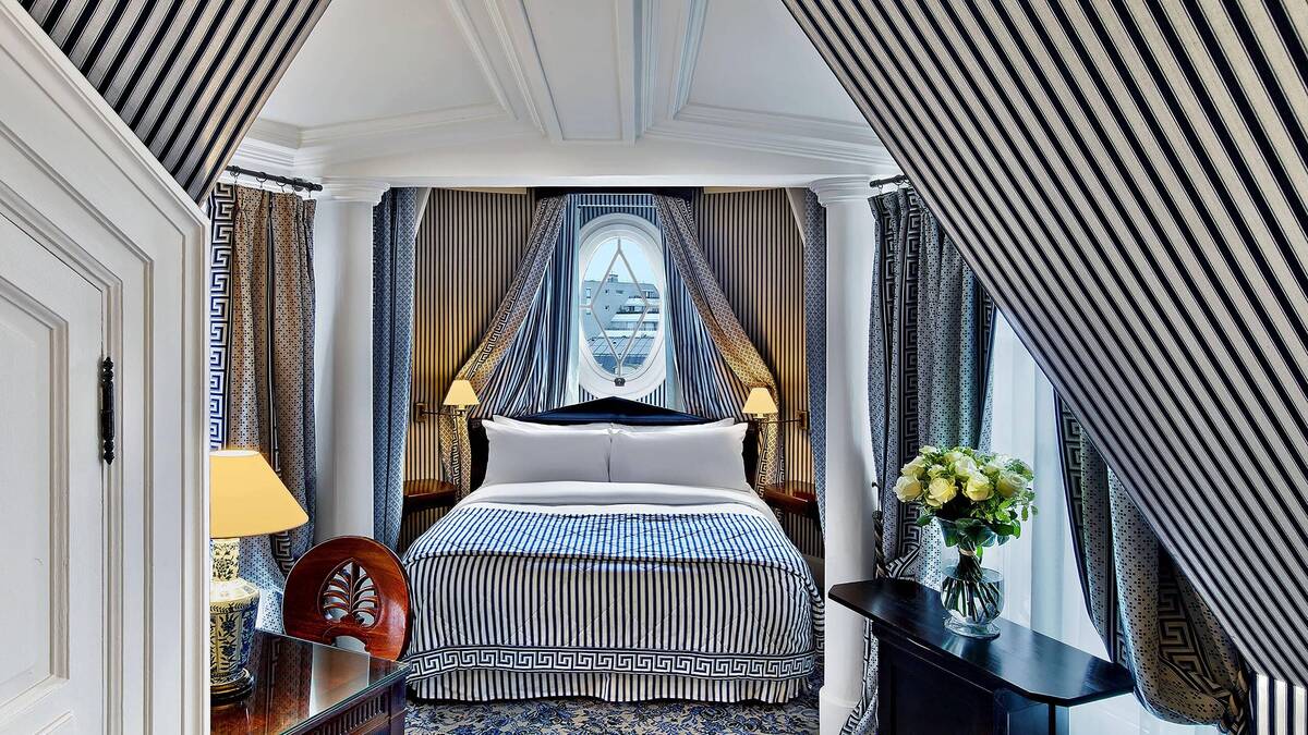  Suite One Queen