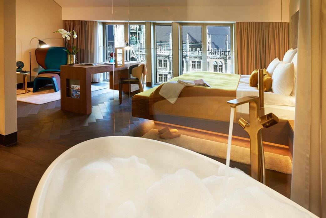 Junior Suite with Marienplatz View