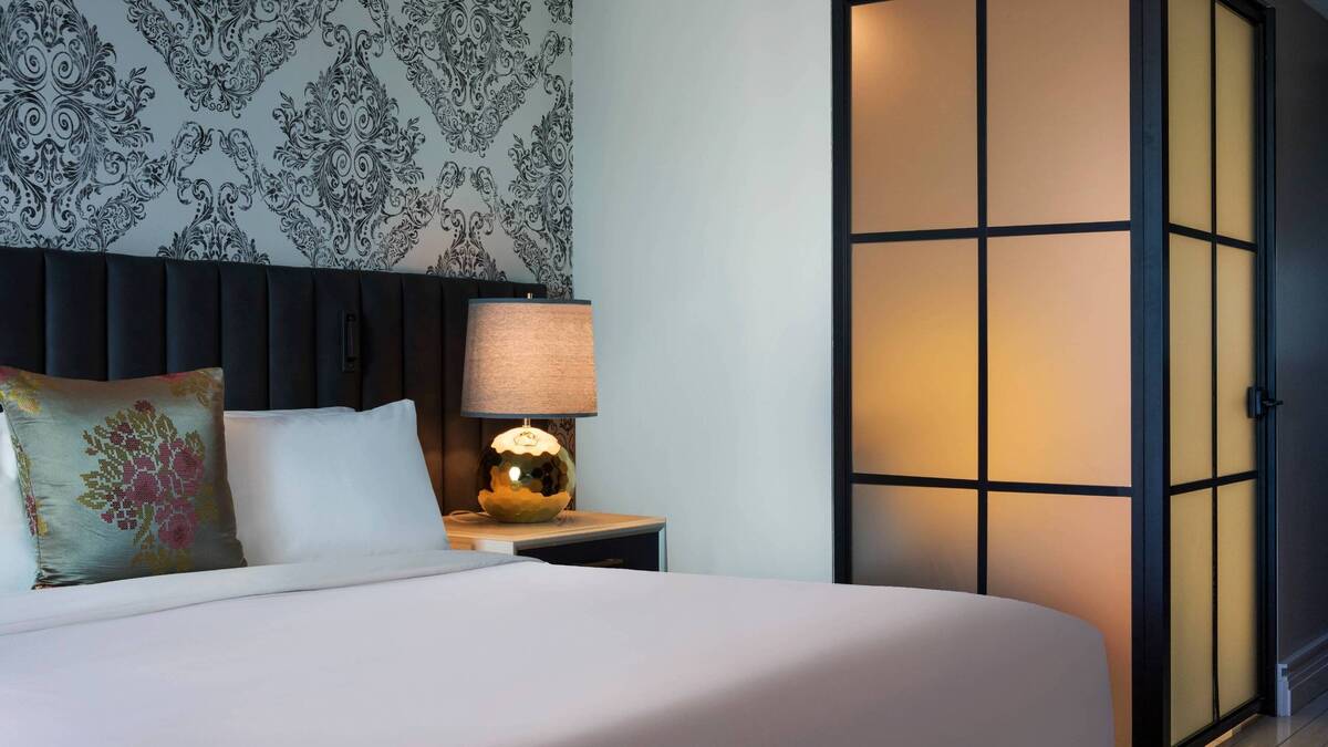 Premium Guest Room King