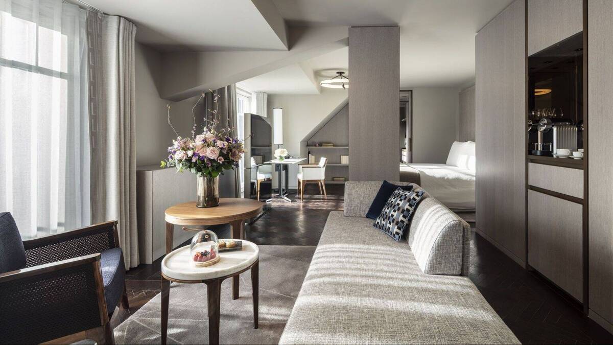 Parisian Suite 
