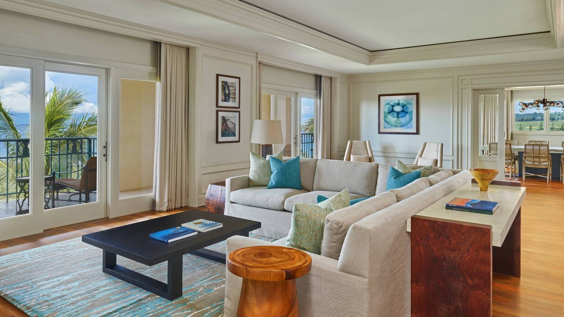 Ritz-carlton Suite