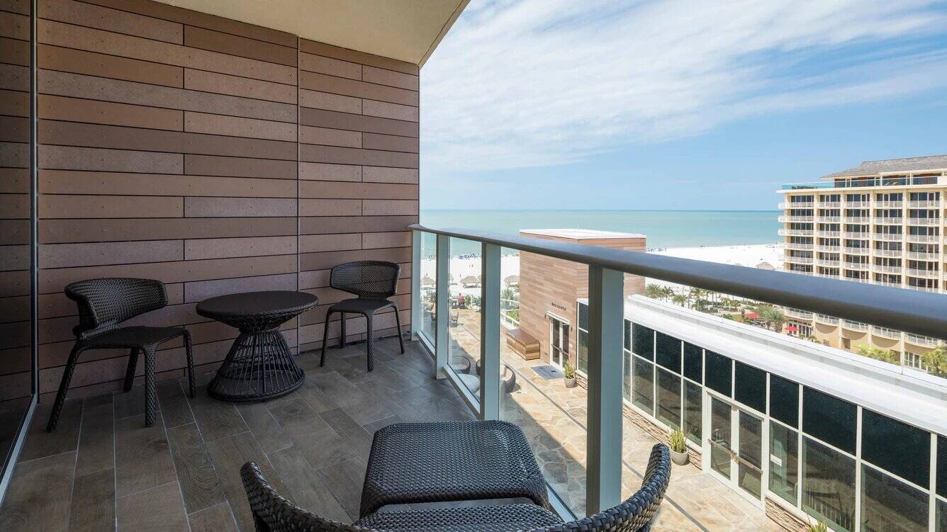 Sirene Guest Room One King Partial Gulf View