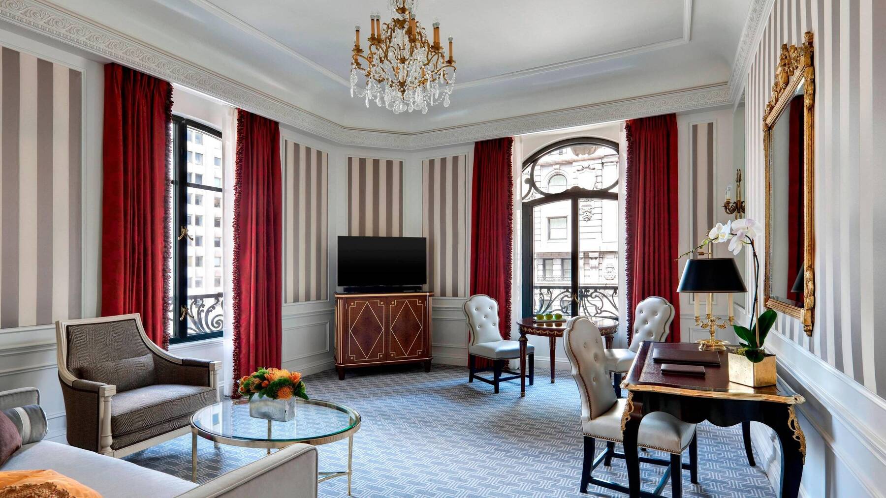 St Regis Suite