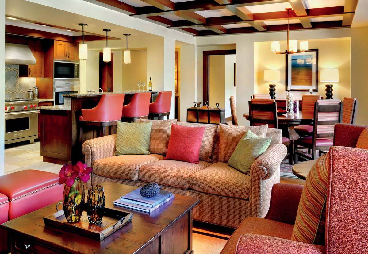 Three Bedroom Residence Mountain View
